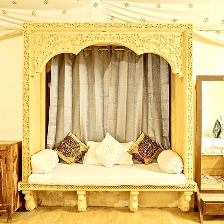Serendipity Desert Camp&Resort Jaisalmer Buitenkant foto